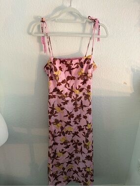 House of Harlow 1960 Pink and Brown Patterned Fabric